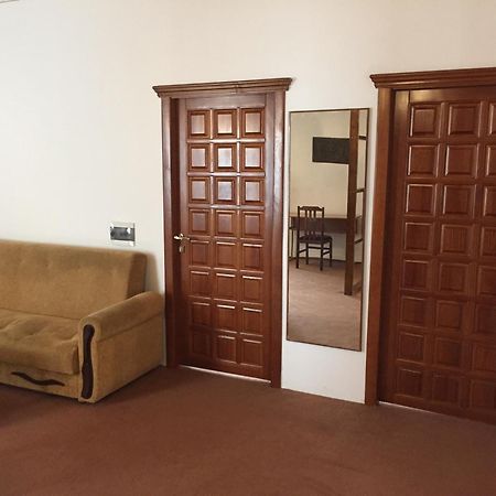 Hostel One Lenkeran Dış mekan fotoğraf