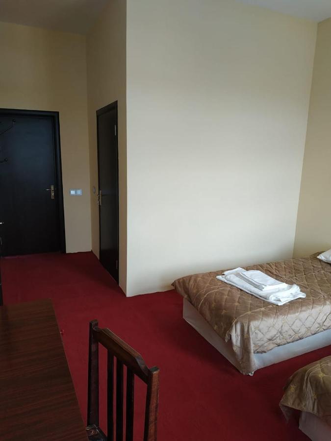 Hostel One Lenkeran Dış mekan fotoğraf